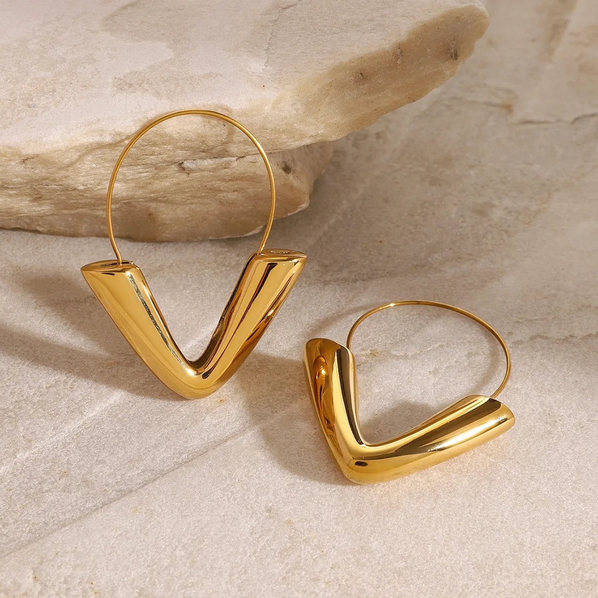 Fashion Minimal Daily Jewelry Waterproof Stainless Steel V Shaped Large Hoop Gold Earring for Women