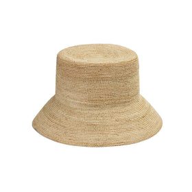 New Wholesale Luxury Trendy Designer Short Brim Cloche Straw Bucket Raffia Hat Beach Sun Shade