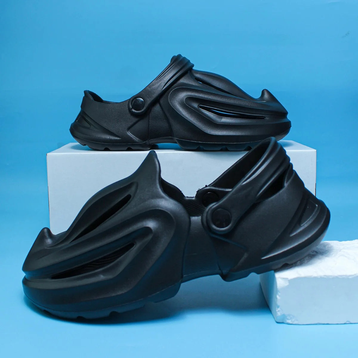 2024 New Summer Men's Black Printed Breathable Platform Closed Toe Clogs Cheap and Good-looking