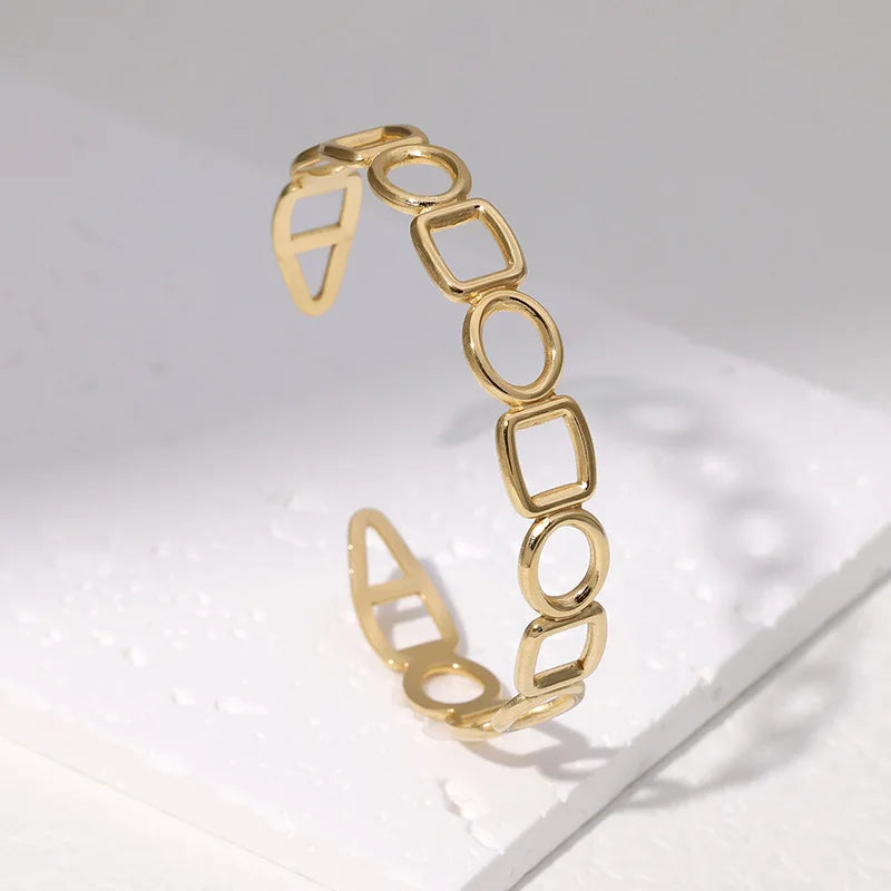 Beimai OEM Bangle Fashionable Geometric Hollow Non-fading Titanium Steel Chain Ladies Bangle