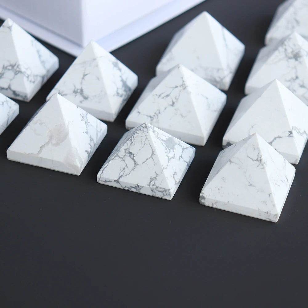Wholesale Hot Sale Semi-Precious Crystals Healing Stones Natural  Polyhedra Howlite Crystal Pyramid