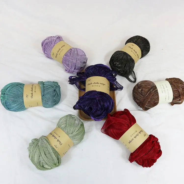 100% Polyester Bright Surface T-shirt Yarn Roll 50 Grams Weight Cloth Yarn Used for Hand-knitting Bags