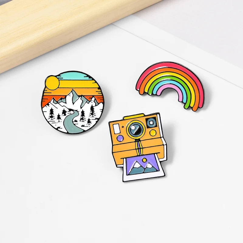 Outdoors Lapel Pins Custom Pride Rainbow Camera Sun Camping Trip Camper Life Brooch Soft Enamel Plated Metal Pin Shirt Bag Badge