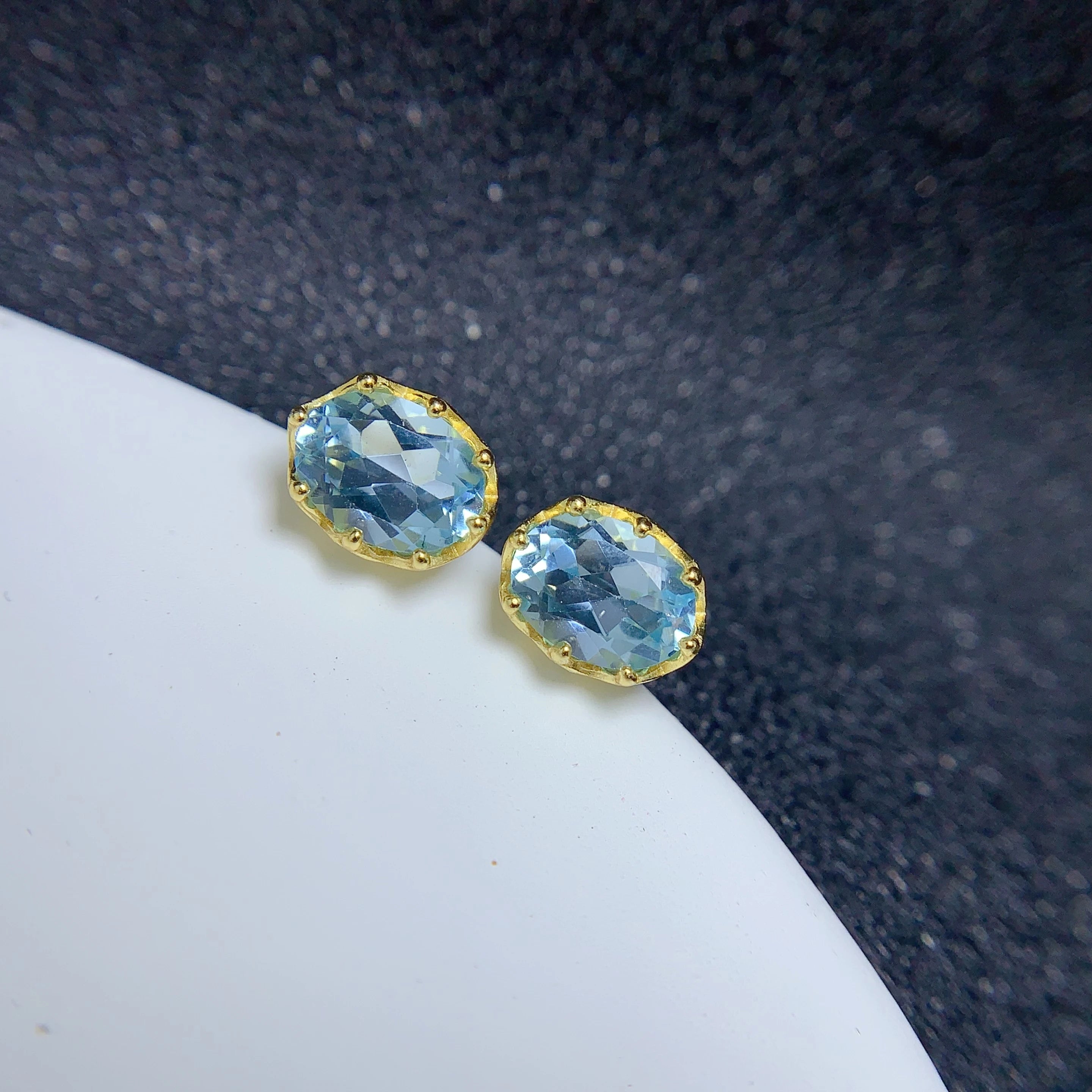High Quality 925 Sterling Silver Minimalist Hoop Earrings Chunky Gold & Rhodium Plated Natural Topaz for Gift Wholesale