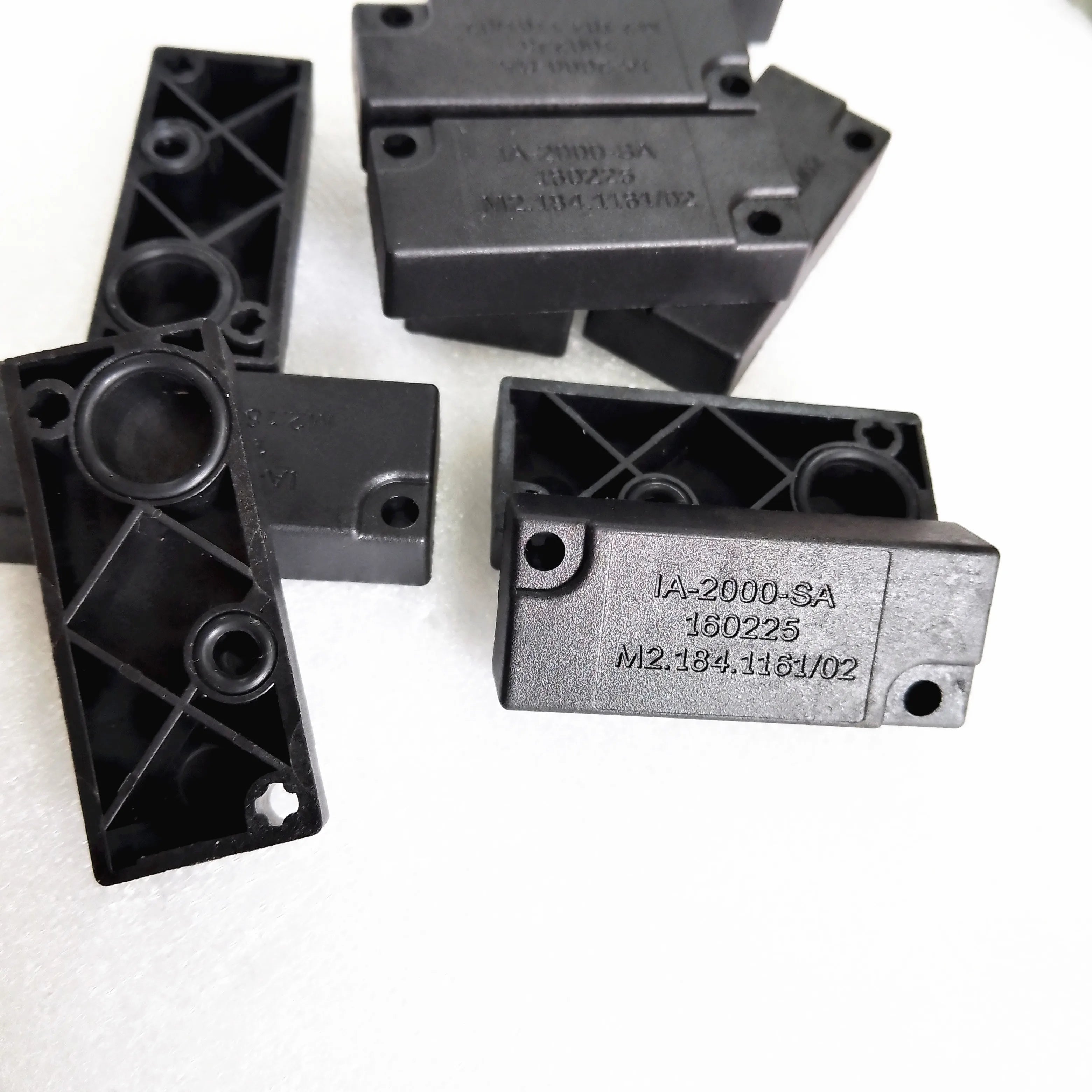 WD M2.184.1161 SOlenoid Valve Cover M2.184.1161/02 for Heidelberg SM102 SM74 SM52 Gas Valve Hole Cover Offset Printing Parts