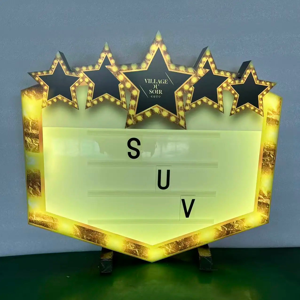 Led Illuminated Red Sparkling Star Marquee Letters Board Classic Star Message Sign Billboard Vip Bottle Service for Nightclub