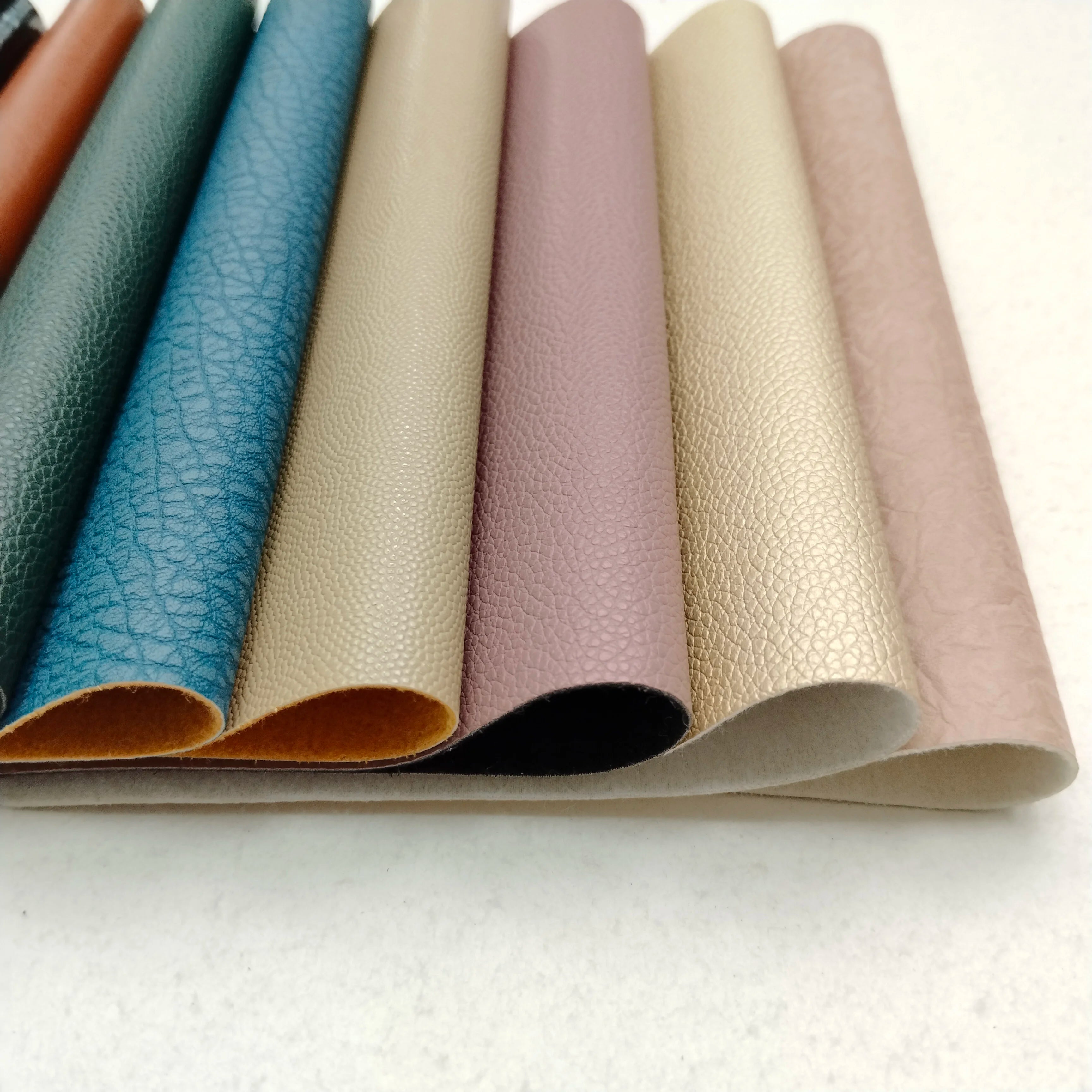 Manufacturers Wholesale Semi-PU Leather Fabric Metallic Synthetic Leather for Sofa Furniture