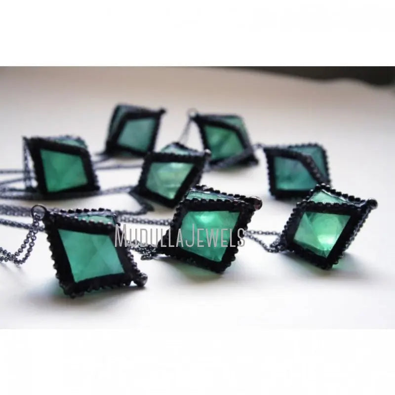 NM43298 Green Fluorite Octahedron Necklace Natural Green Fluorite Crystal Necklace Raw Fluorite Pendulum Necklace