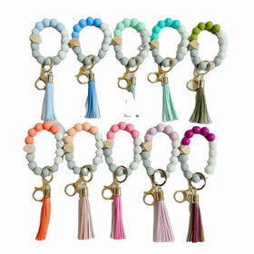 Wholesale Wristlet Keychain Silicone Bead Keychain Tassel Bangle Wood Silicon Keyring for Woman Promotion Gift Bracelet Keychain