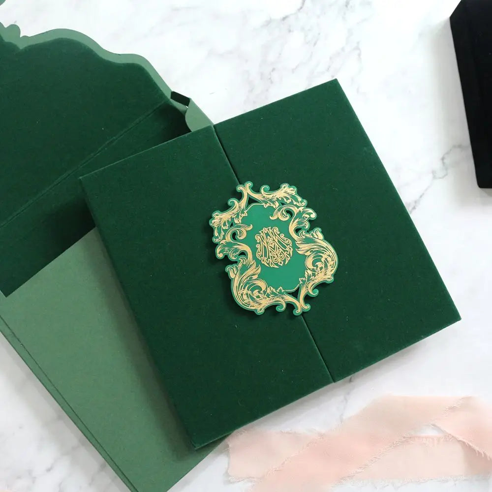 Luxury Gate Fold Suede Velvet Wedding Invitation With Green Acrylic Customized Printing