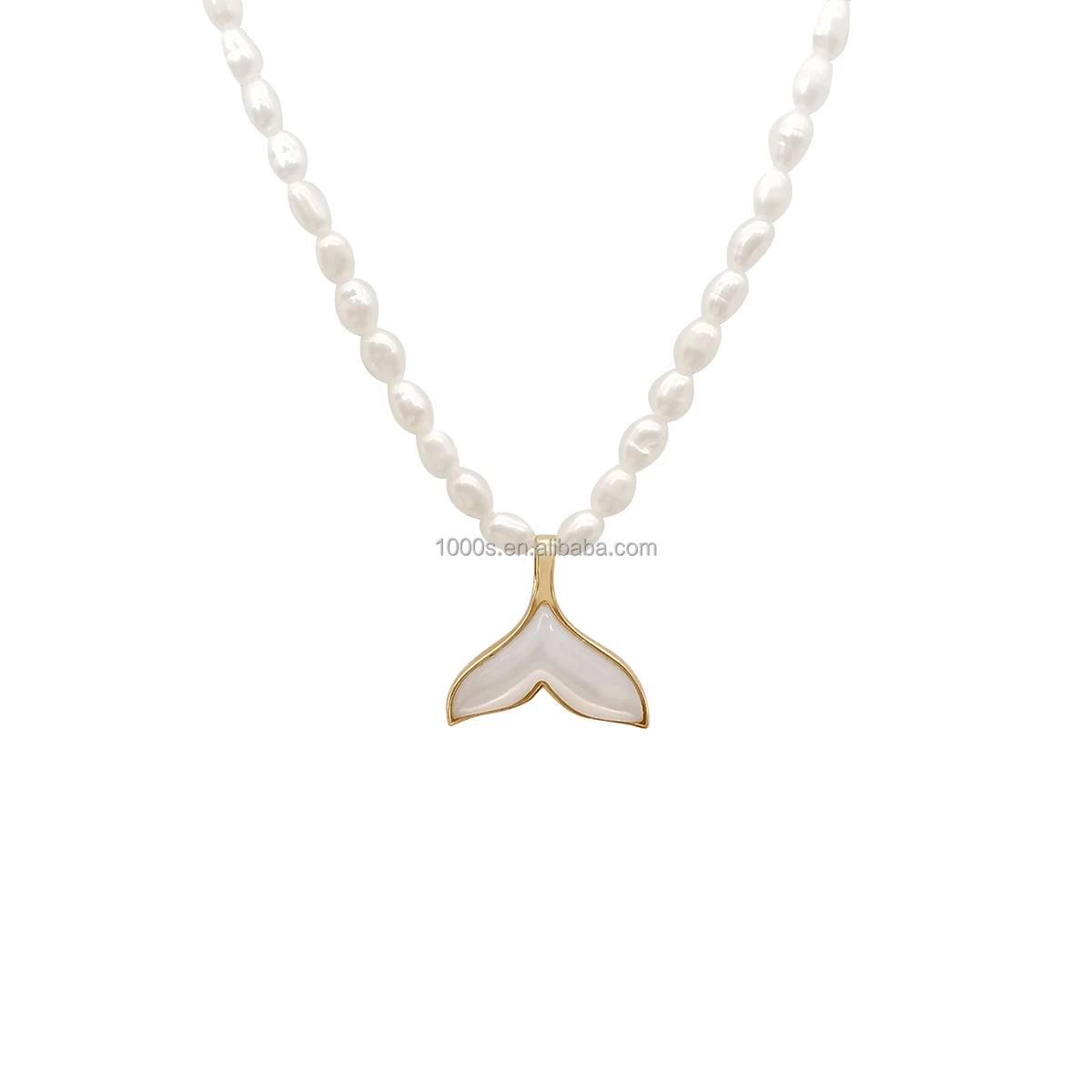 Wholesale Elegant 18K Yellow Gold with Shell Tail Shape Charm Pearl Necklace Jewelry for Women Gift Customized Jewelry