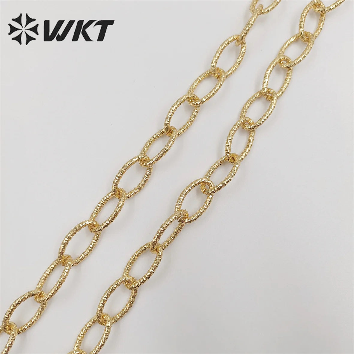 WT-BC190 Newest 18k Real Gold Plated Resist Tarnishable Big Link Hammer Chain for Necklace Making Lady Jewelry Findings Chain
