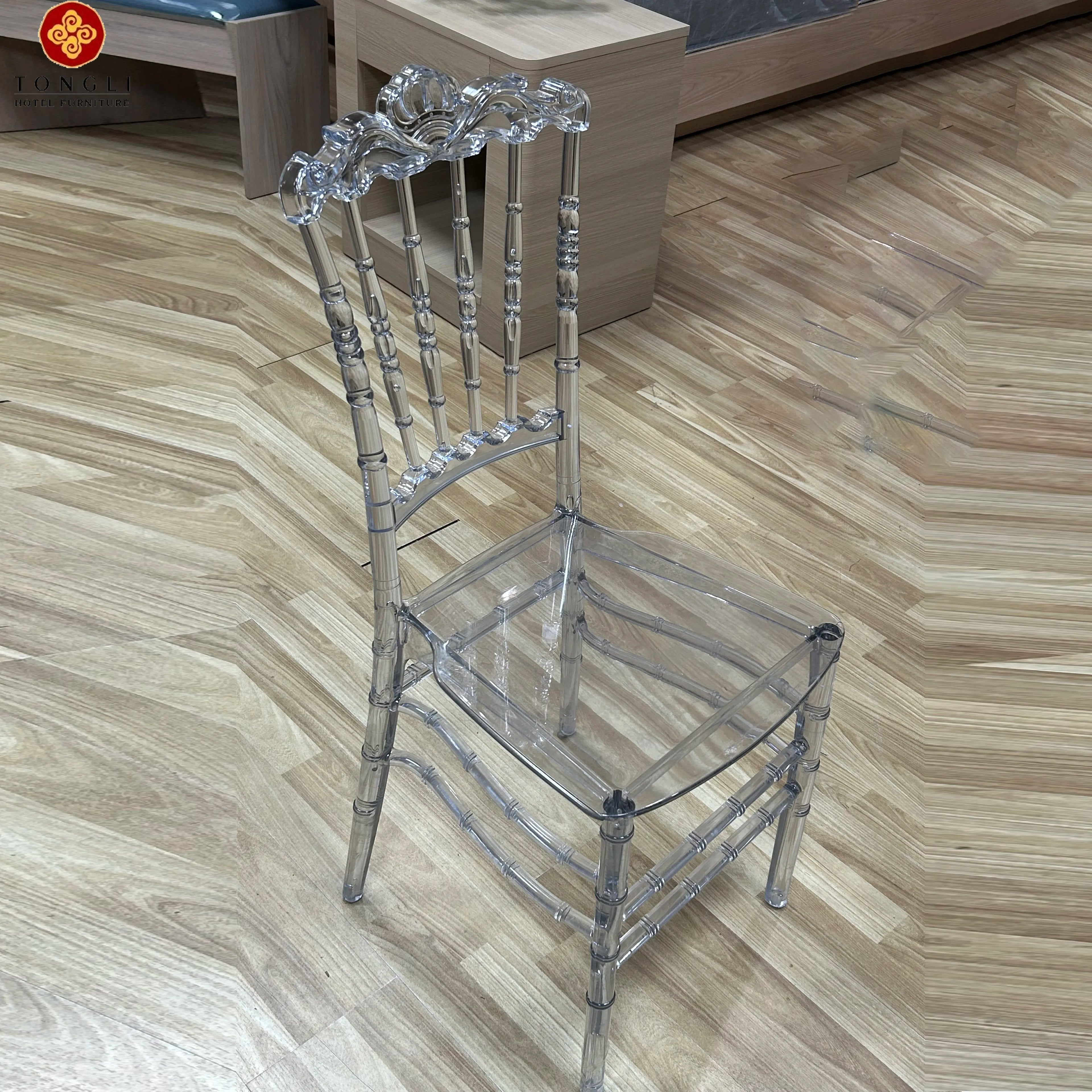 Tongli Modern Acrylic Crystal Transparent Commercial Banquet Chair for Outdoor Hotel Wedding with Comfortable Backrest