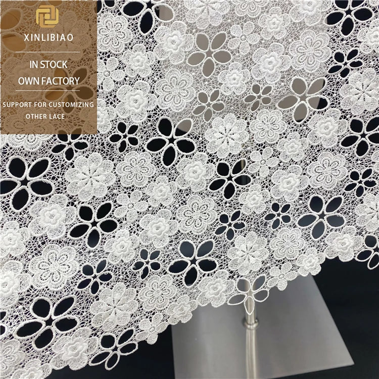 Polyester Fine Thread Full Lace Elegant Computer Embroidery on Hollowed Out Fabric for Clothing Accessories for Decoration Wear
