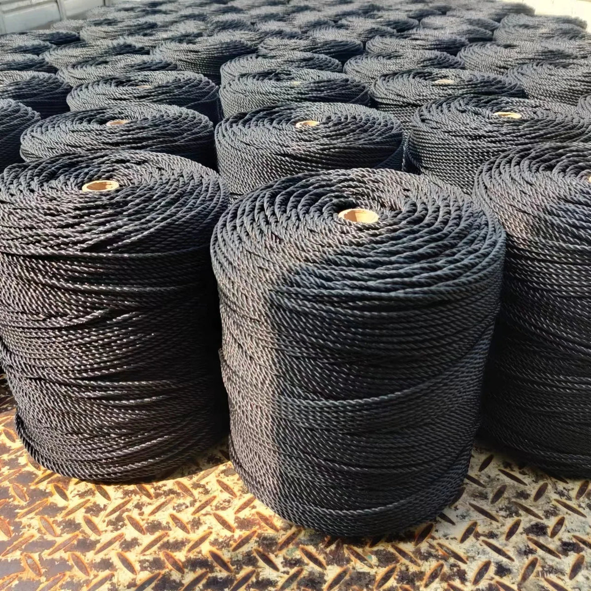 Hot Sales Flexible PE Ropes Plastic Twisted Polyethylene Fishing Net Twine