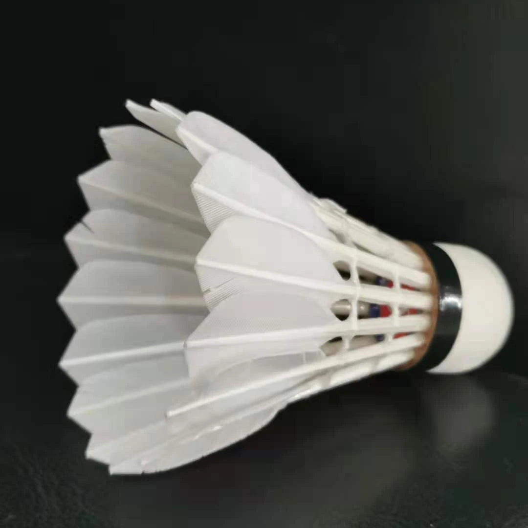 Lingmei 70 Hot Selling Cheap Price AS 20 Goose Feather Badminton Shuttlecock for Professional Tournament