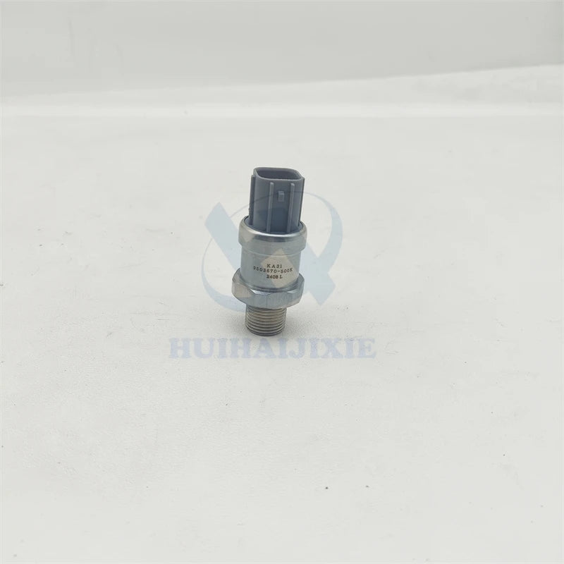 Excavator Spare Parts New K1057340 Fuel Pressure Switch Pressure Sensor K1057340 for Excavator