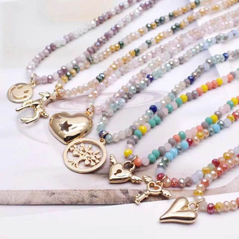 Bohemia Simple Crystal Glass Beads Choker Necklace Gold Alloy Pendant Heart Charms Statement Short Necklace for Women Jewelry