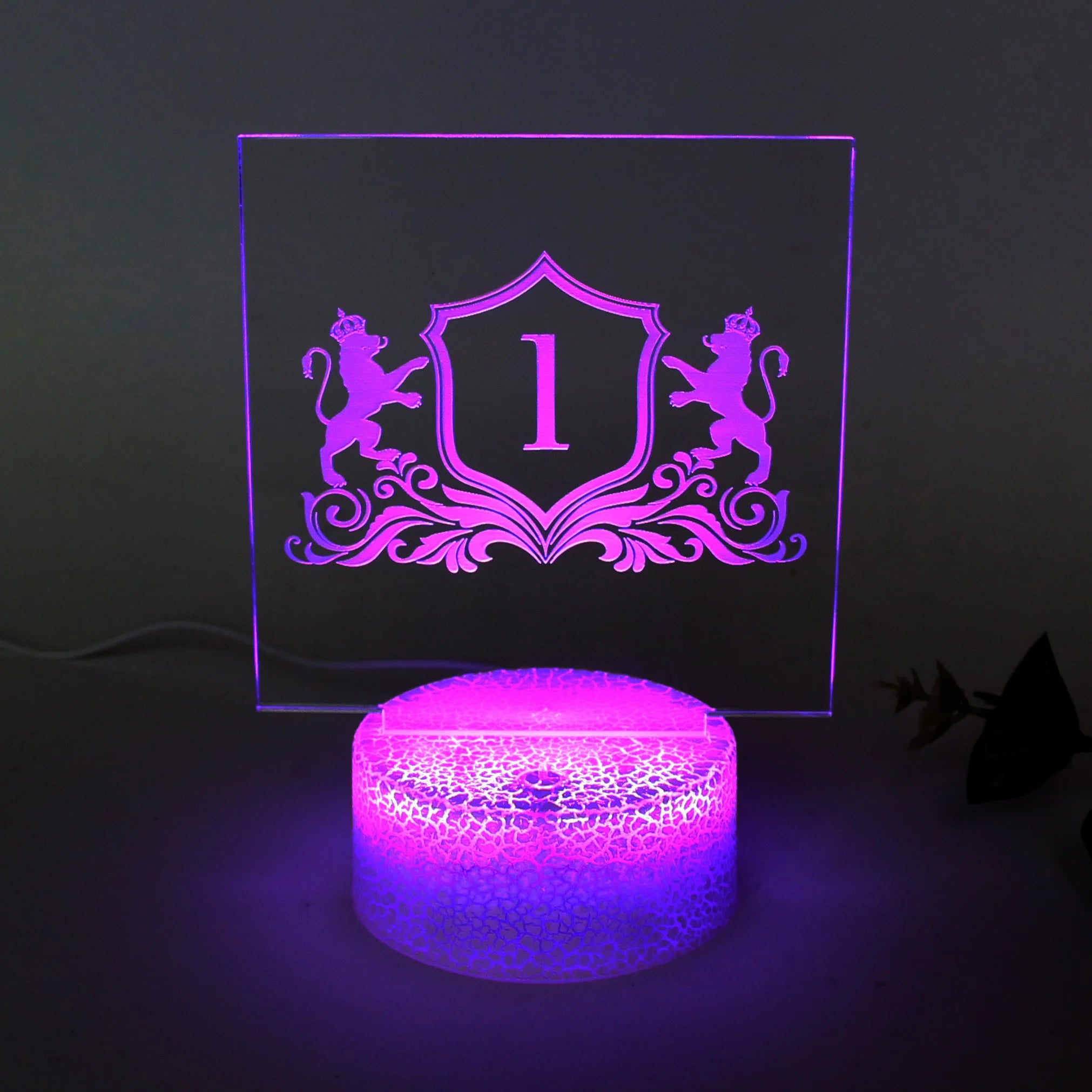 Custom Luxury Transparent Acrylic and Creative Plastic Place Bar Wedding Number Cards Made with Durable Paper Material