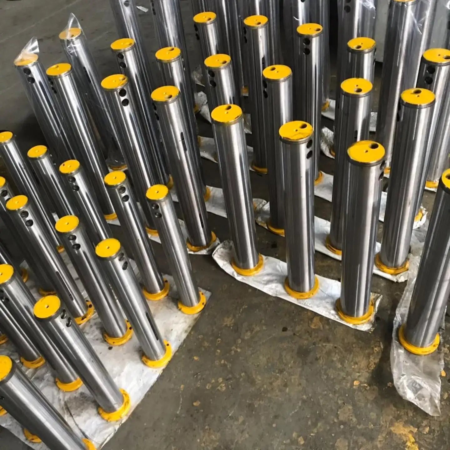Excavator PC200-8 PC200-7 Bucket Pins and Bushings 205-70-73270 Bucket Pin Sizes
