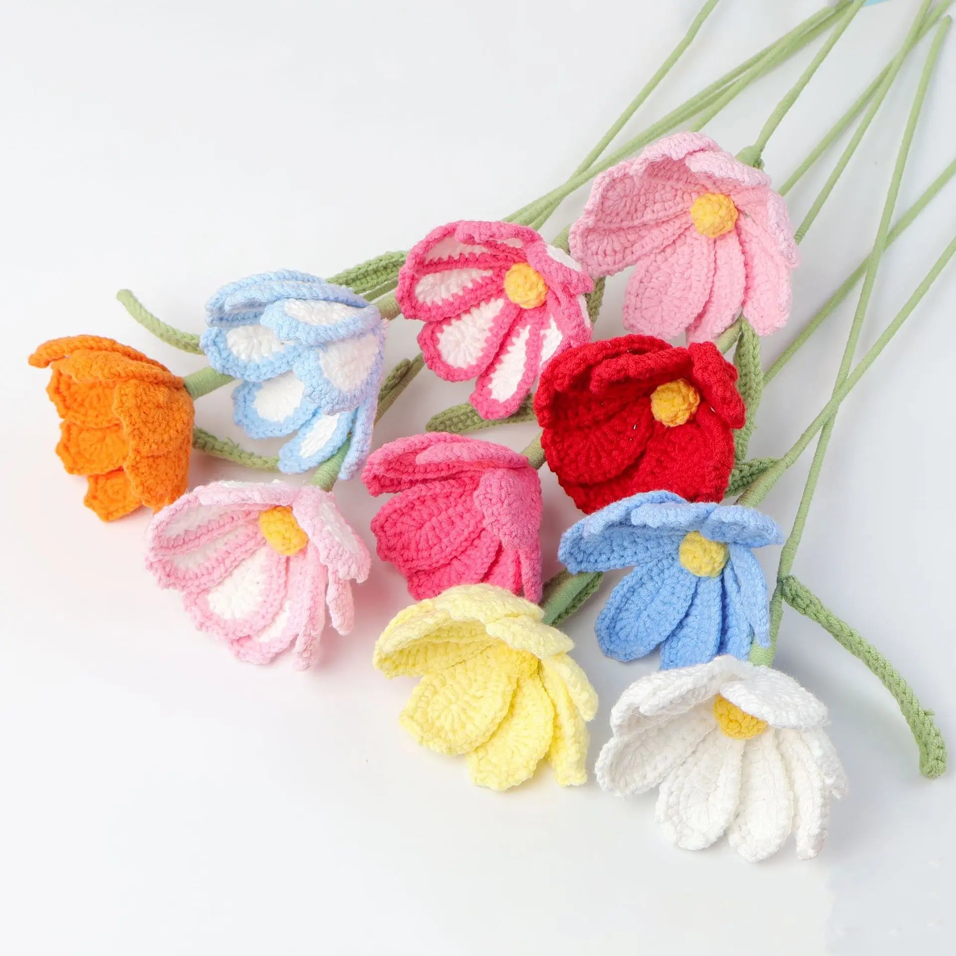 Hand-Woven Small Five-Grid Sang Artificial Flowers Bouquet PE Finished Snow Flower Gift for Valentine's Day Pure and Elegant
