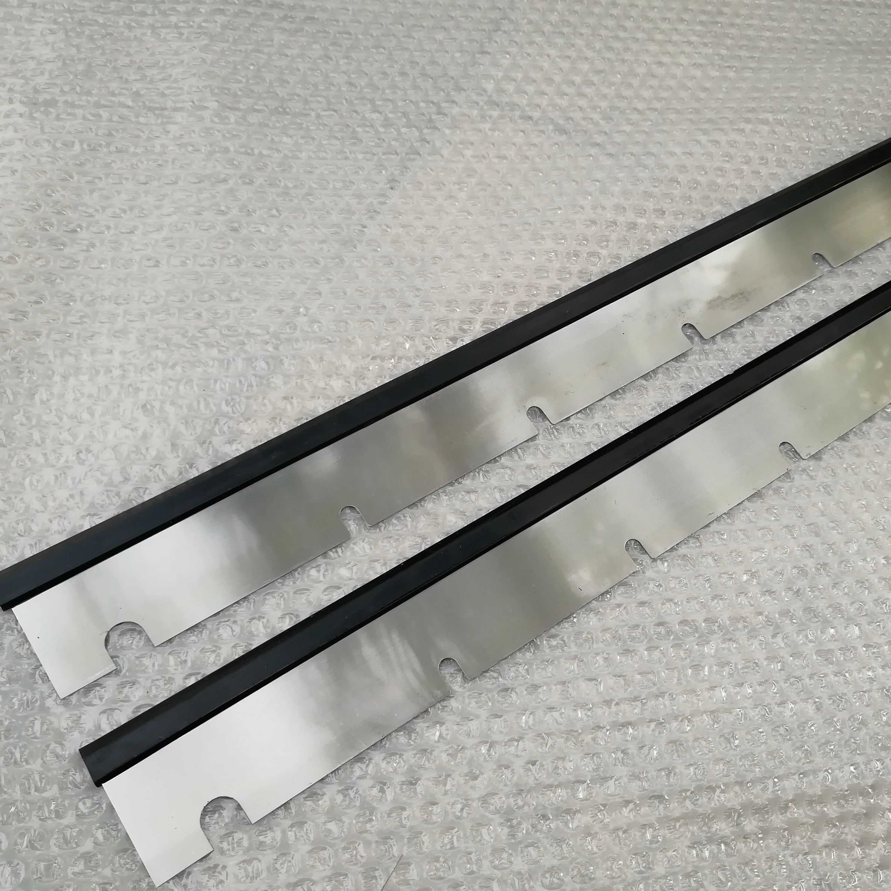 41.010.180 SM102 CD102 Machine Wash up Blade 11 Holes SM102 CD102 Printing Machine Cleaning Blade