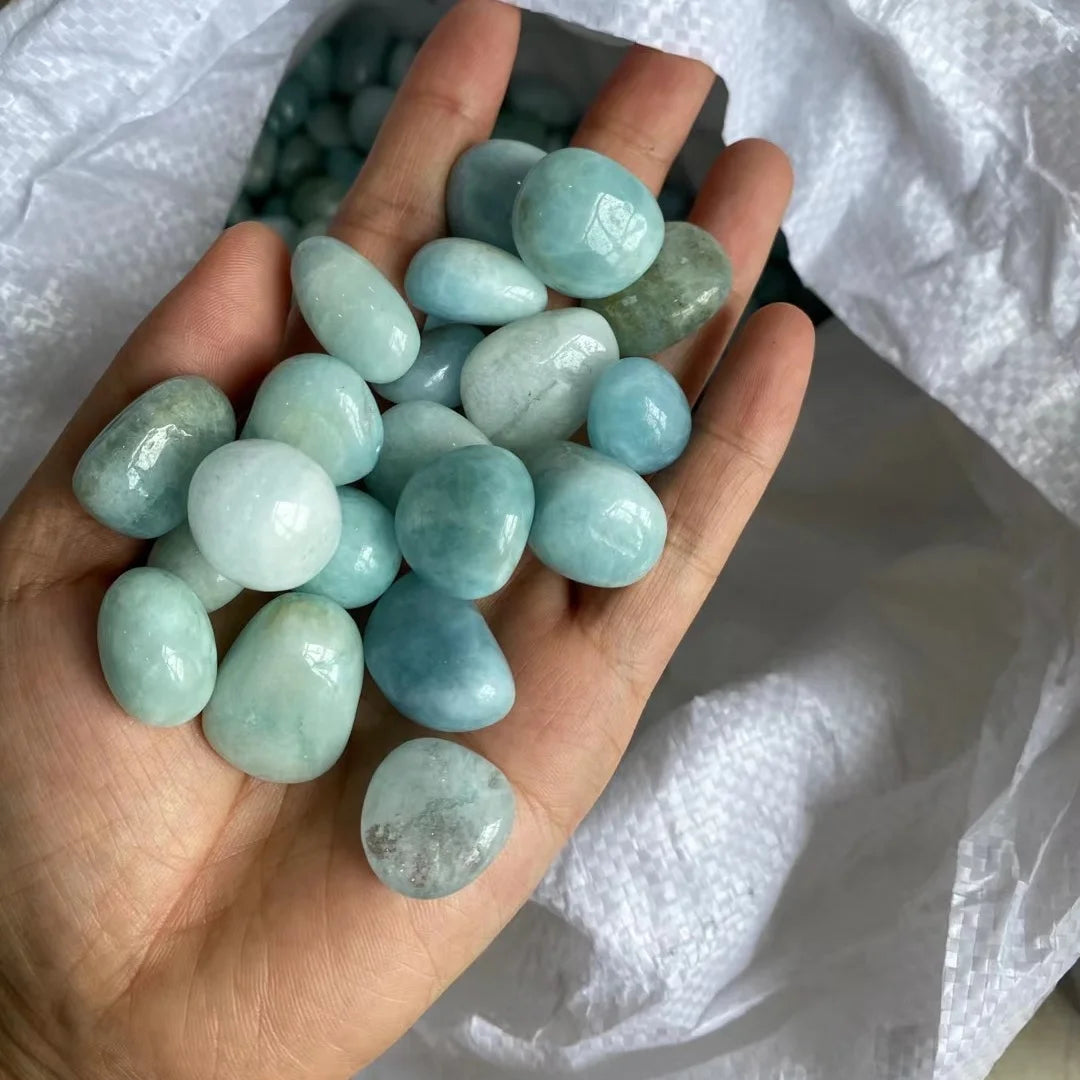 High Quality  Natural  Polished Quartz Crystal Aquamarine Tumbled Stone for Decoration