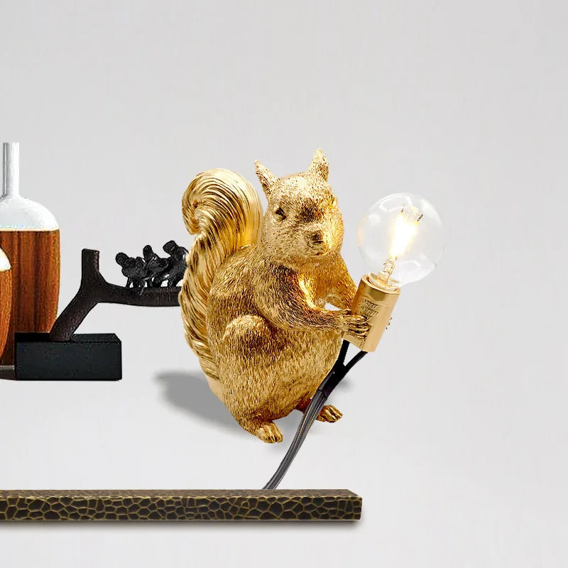 Italy Resin Led Table Lights Mini Cute Squirrel Night Lights Bedroom Living Room Home Decor Table Lamps Gift Desk Light Fixtures