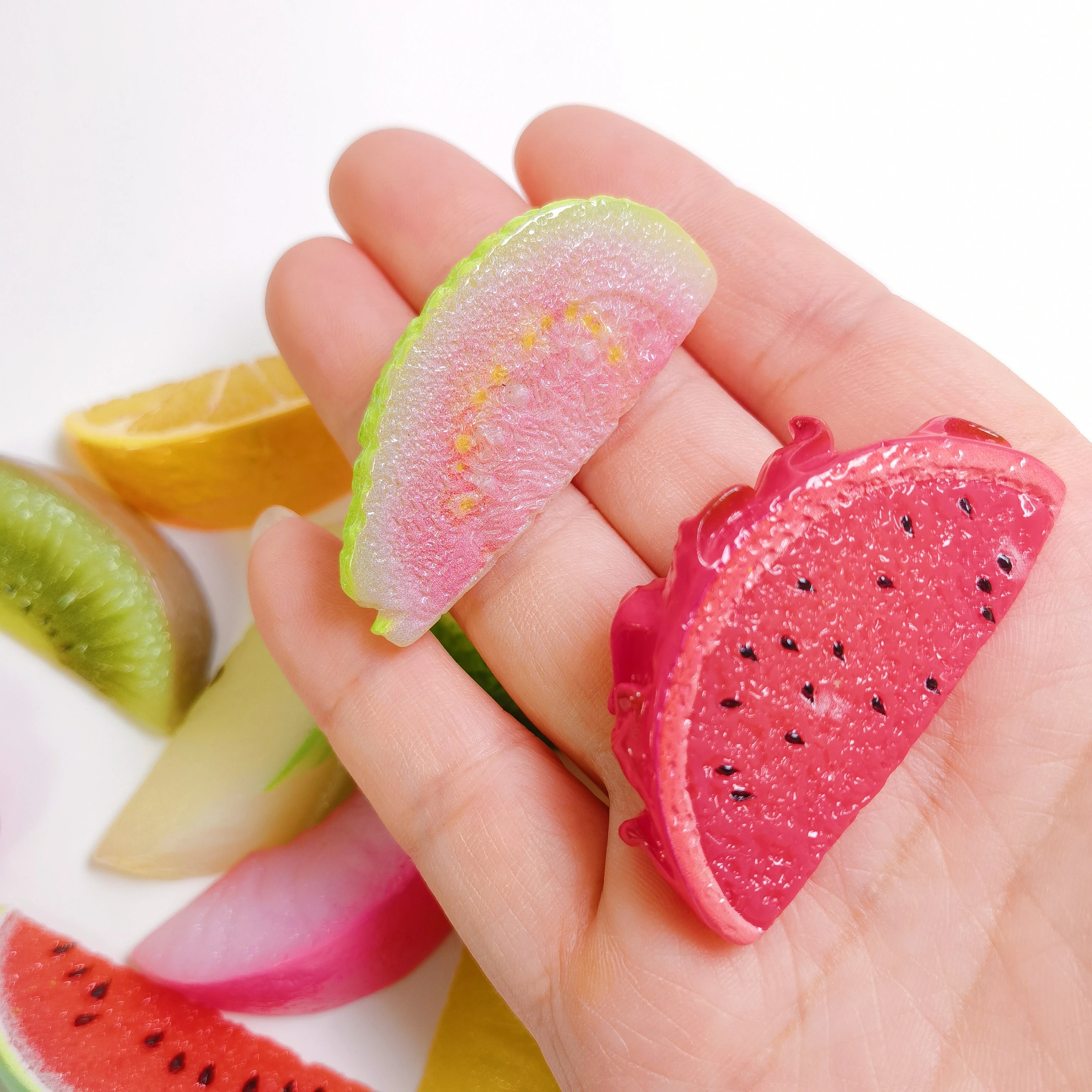 Sweet Simulation Sliced Fruit Ornament Resin Cabochon DIY Home Kitchen Food Toys Miniature Figurines Decor Accessories