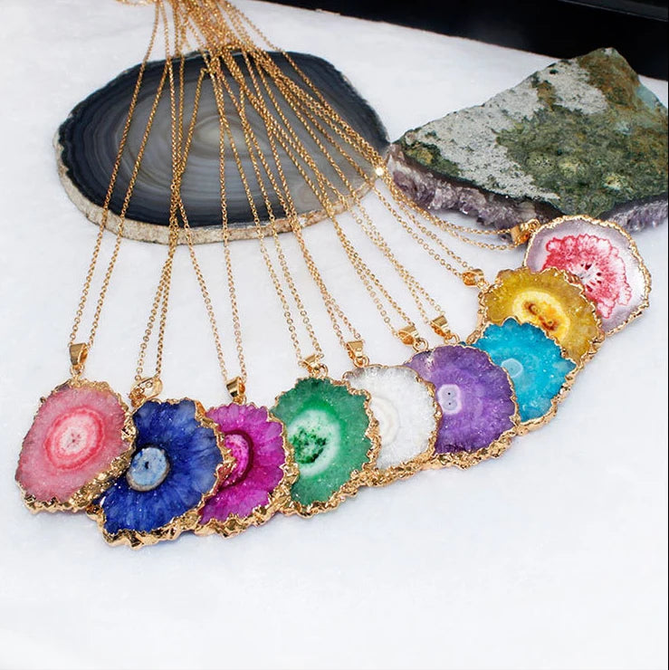Dainty Gold Plated Natural White Druzy Agate Flower Necklace Natural Healing Crystal Quartz Stone Pendant Charm Necklace Jewelry