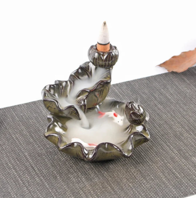 12.2x10.8x8.1cm Porcelain Fish Waterfall Lotus Fish Oud Aroma Luxury Fountain Ceramic Backflow Incense burner Waterfall Cones