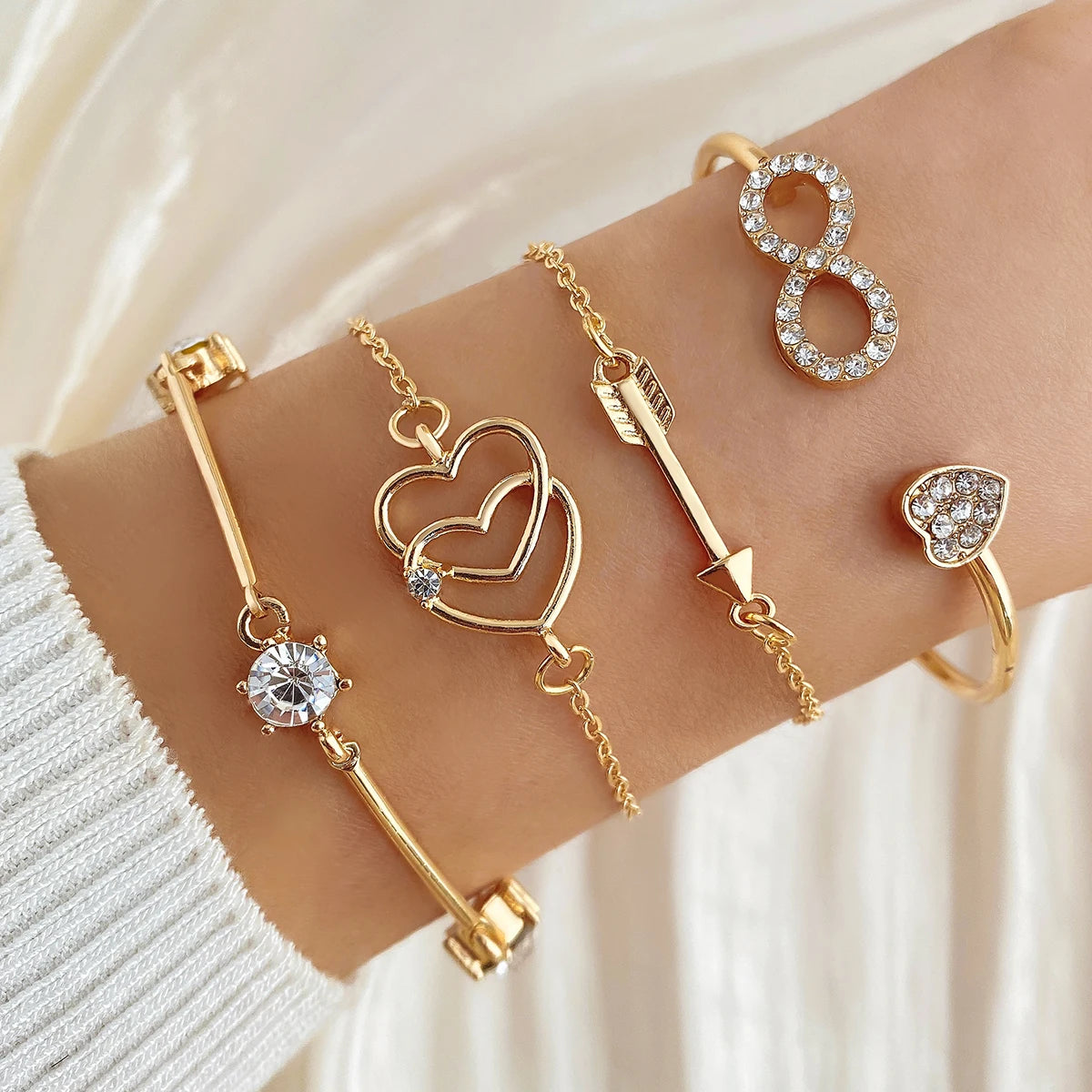 New Fashion Full Diamond Crystal Peach Heart Open Charm Bangle Bracelet Set Multilayer Infinity Heart Bracelet for Women