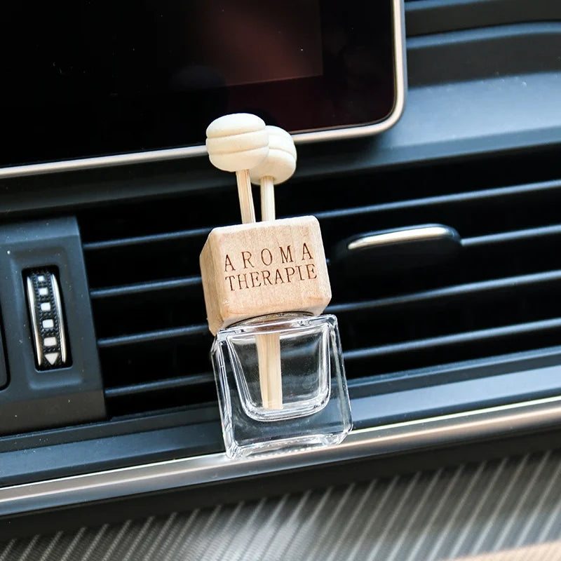 Luxury Empty Clear Glass Bottle 10ml Car Essential Oil Diffuser Fragrance Air Freshener Perfume Bottle with Square Wooden Lids