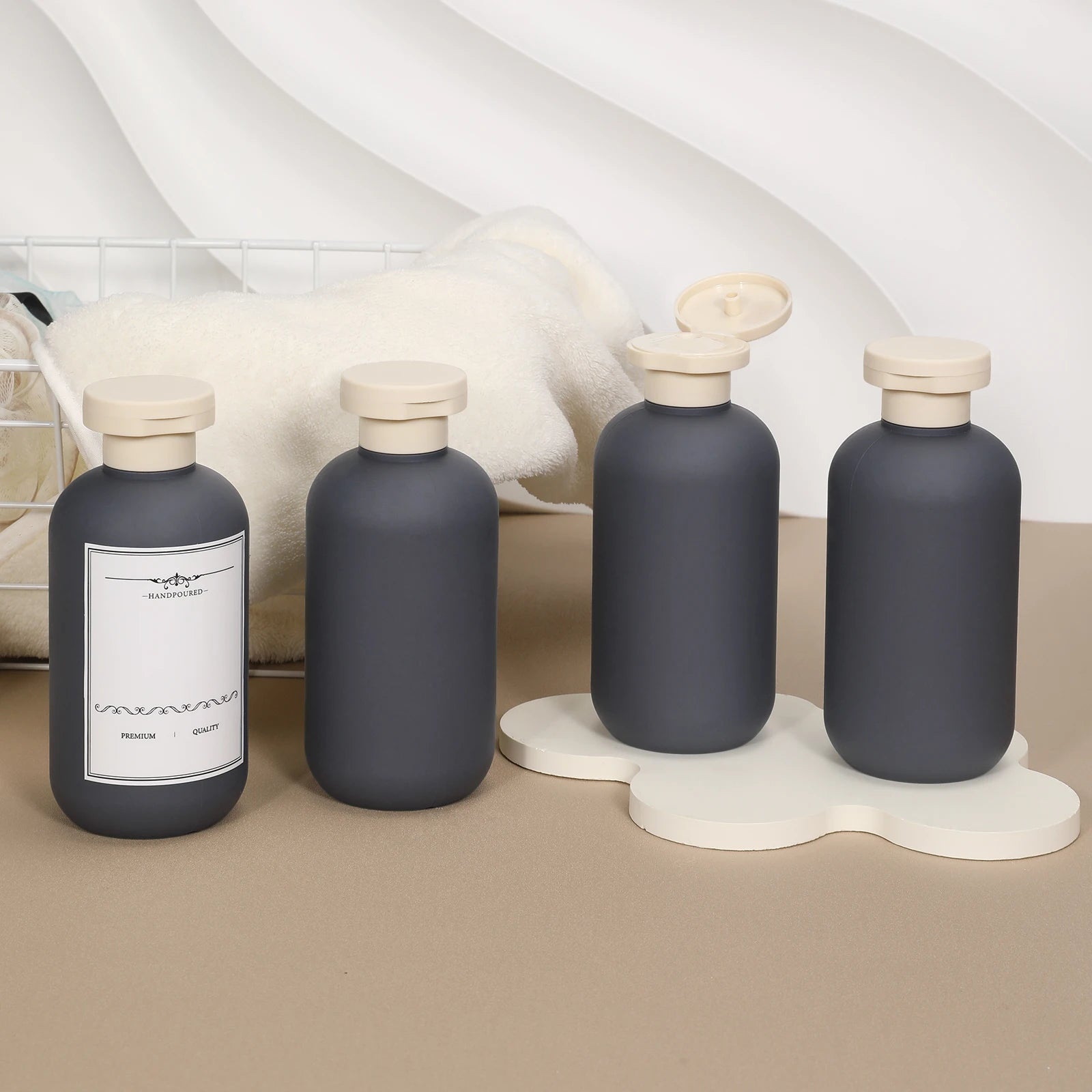 New Design Plastic Squeeze Bottles with Flip Top Cap for Cosmetics Shampoo Lotion