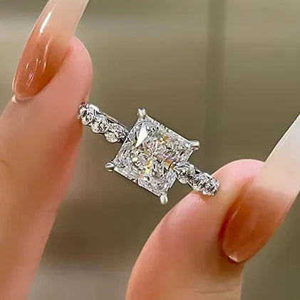 Huitan Imitate Moissanite Silver Women Engagement Rings Princess Cut Cubic Zirconia CZ Wedding Promise Rings