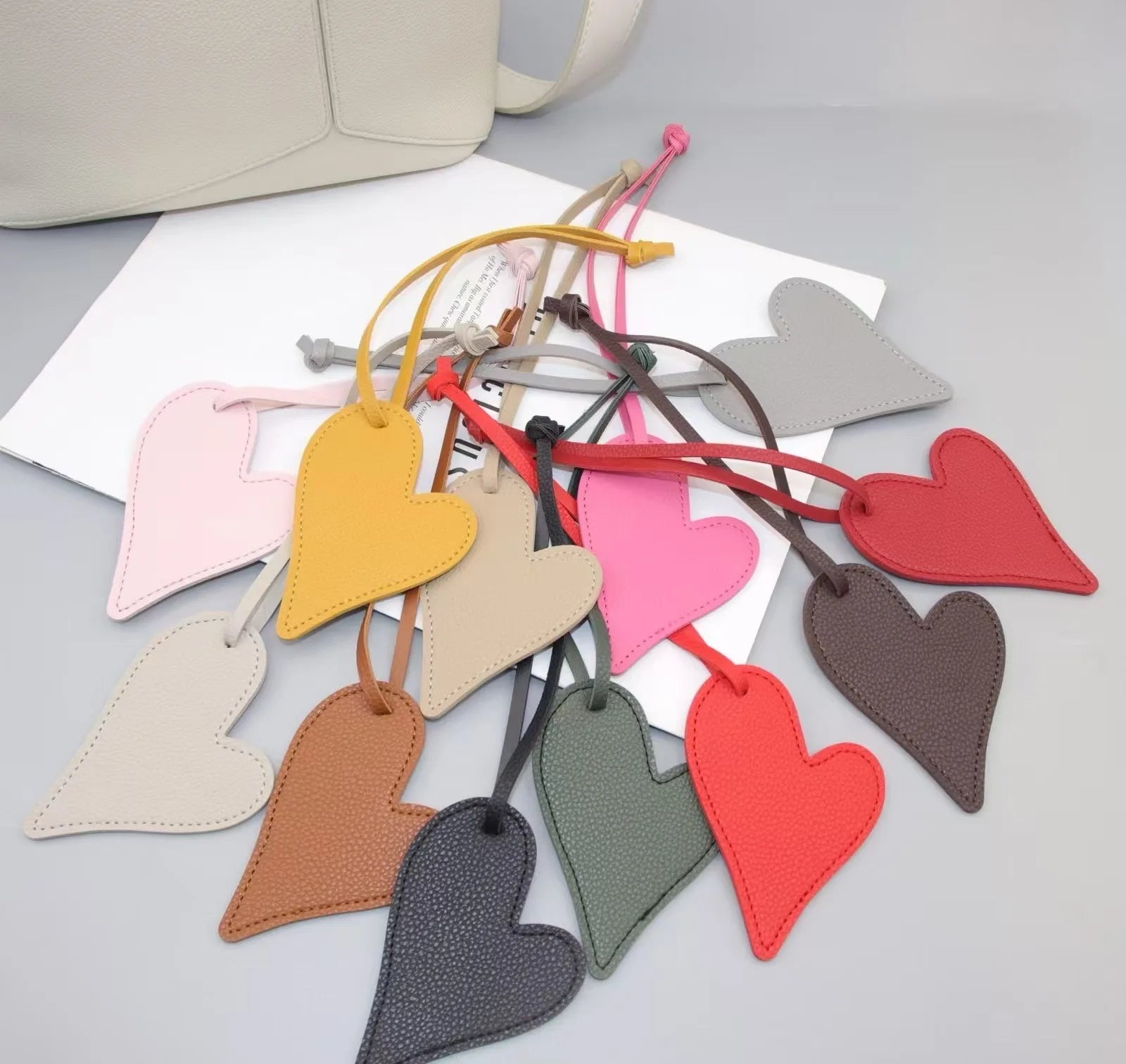 Wholesale PU Leather Heart Peach Shape Decoration Keychain Charms Lucky Hanger Decoration Charms Keychain