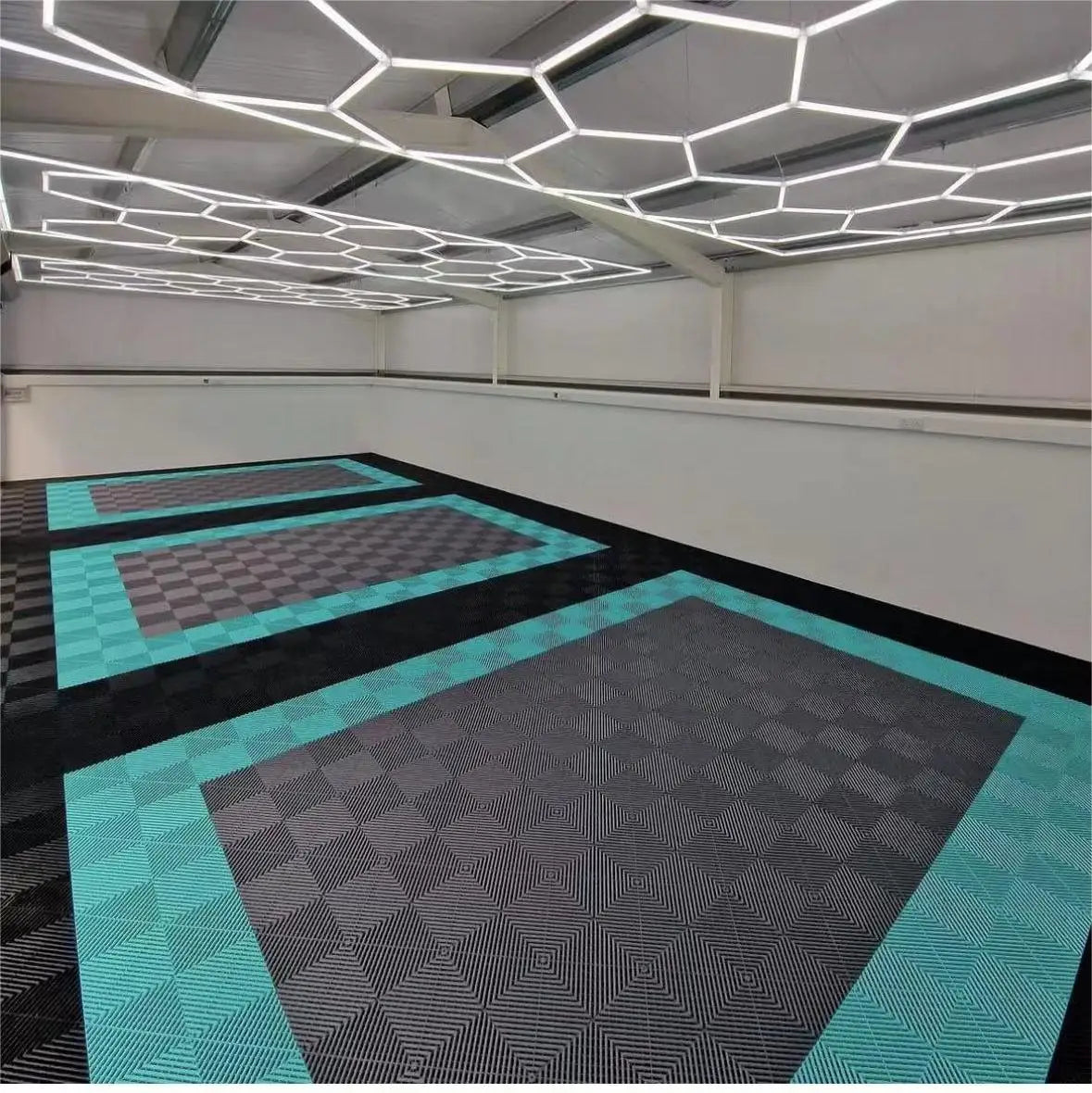 Vented Modular Interlocking Garage Floor Tiles Plastic PVC PP