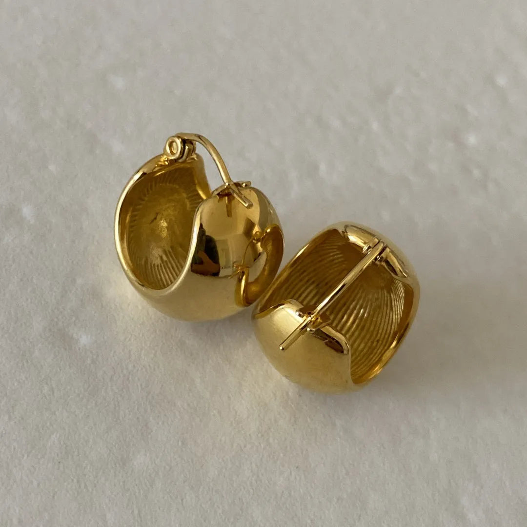 New Fashion 18K Gold Stainless Steel U Shaped Earrings INS Glazed Hollow Fat Earring Valentine's Day Gifts Women