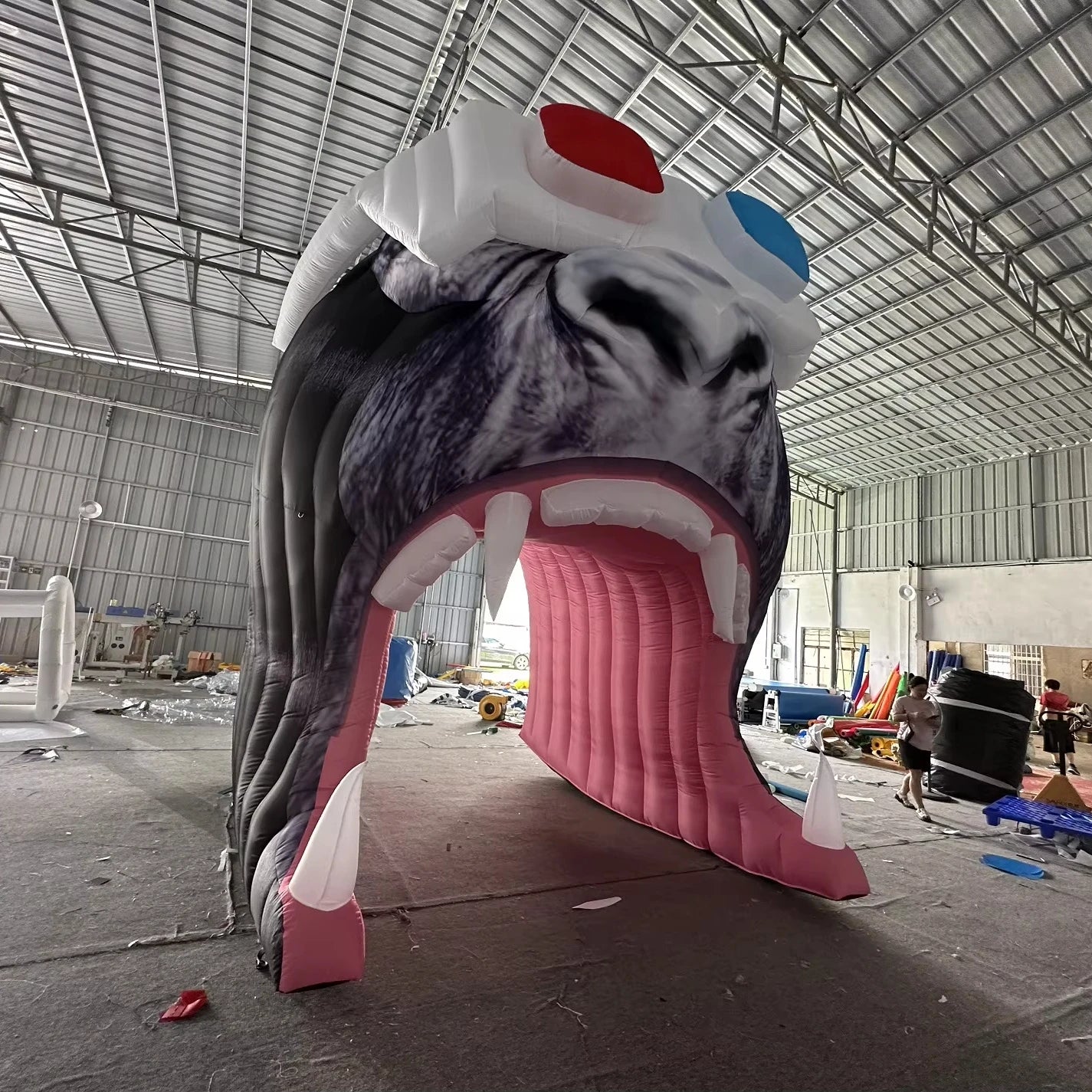 Customized Inflatable Kingkong Gorilla Tunnel Arch/cheap Inflatable Gorilla Sport Entrance Football Tunnel for Party Event