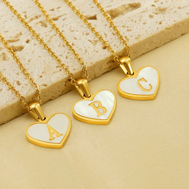 Hot Selling 26 English Letter Love Necklace for Women Stainless Steel 18K Gold Plated Classic Heart Shape for Anniversary Gift