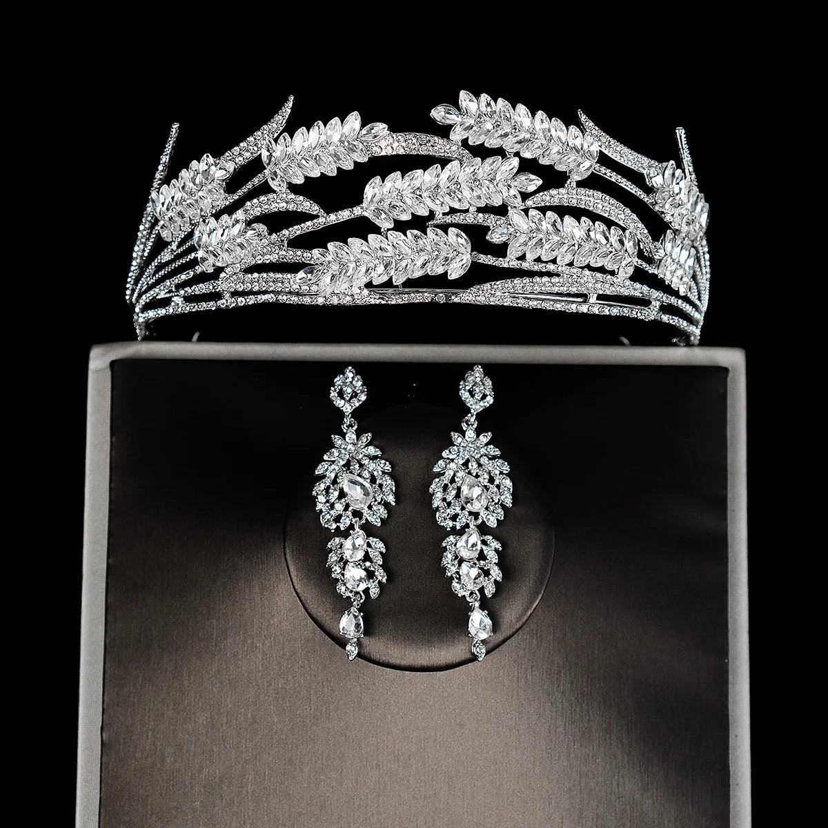 Vintage Court Bridal Tiara Crown Earrings Set Rhinestone Crown Earrings Are Highly Recommended As Wedding Accessories