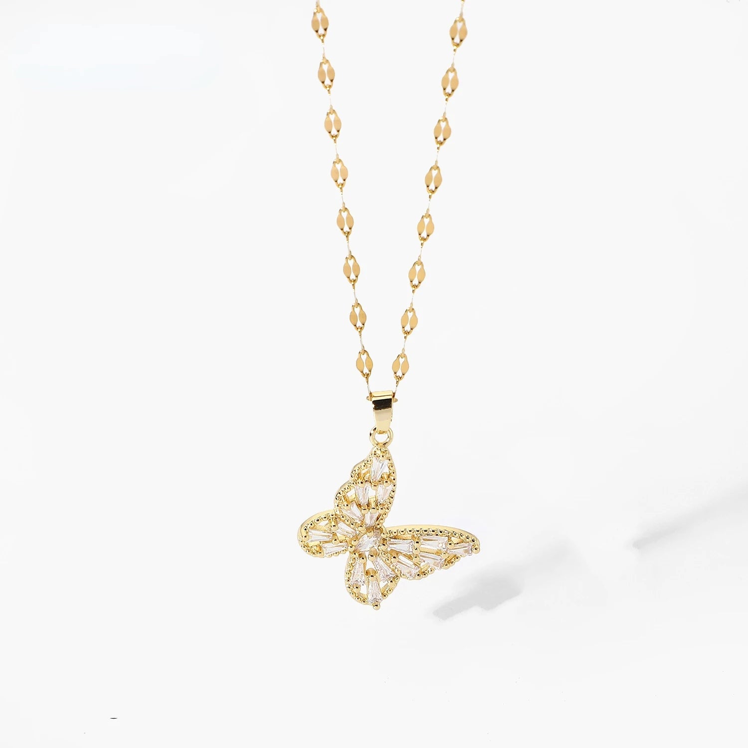 SC 2022 Korean Style Stainless Steel Jewelry 18k Gold Plated Dainty Zircon Crystal Butterfly Pendant Necklace for Women