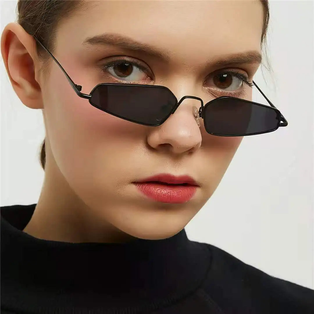 Fast Delivery Retro Ultra Small Frame Polygon Sunglasses Fashionable Cat Eye Sunglasses for Women and Men with Printed Pattern