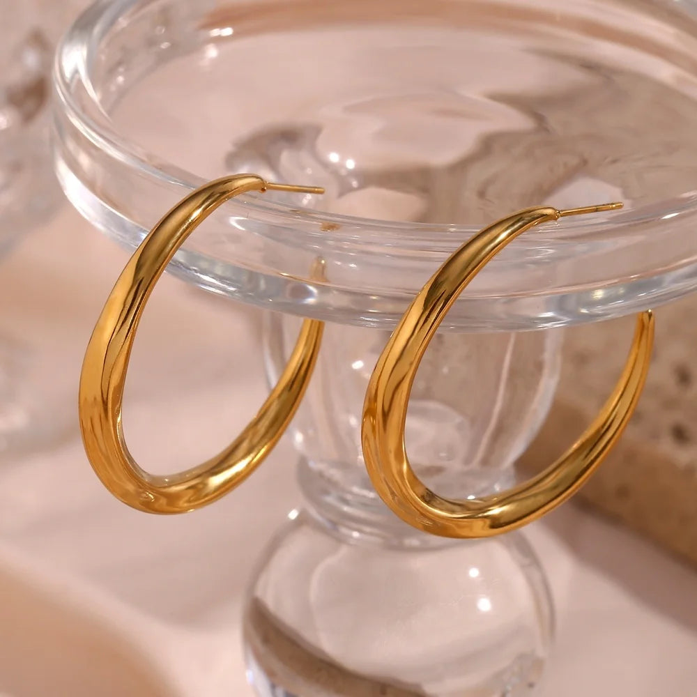 Minimalist C Shape Water Wave Design Hoop Earring 18K Gold Plated Stainless Steel Earring Women Jewelry
