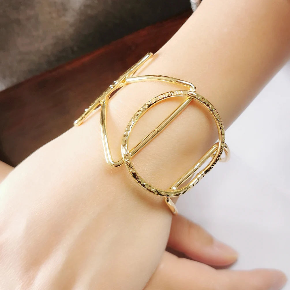 New Fashion Exquisite Multiform Geometric Design Cuff Bracelet Gold Plated Unique Glossy Bangle African Popular Summer Jewelry