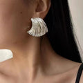 Best Seller Dazzling Minimalist Elegant Promotion New Style Women Brass Wave Shell Fan Elegant Temperament Large Earrings
