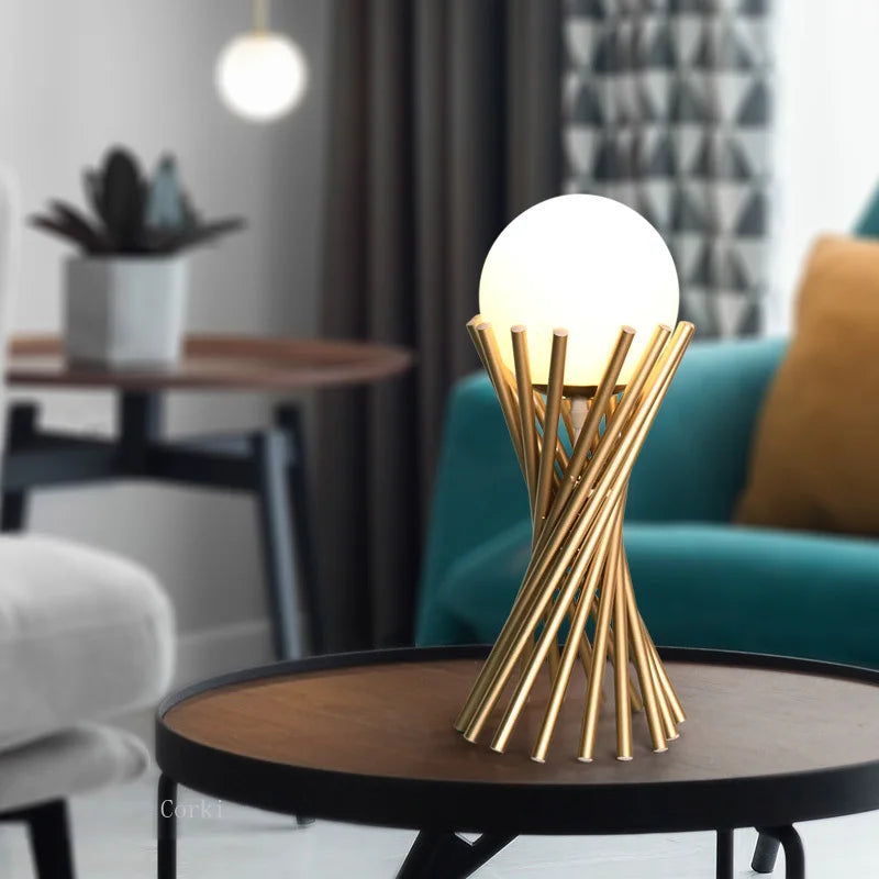 Postmodern Gold Torch Glass Ball Table Lamp Nordic Art Luxury Living Room Deco Bedroom Bedside Lamps Office Desk Light Fixtures