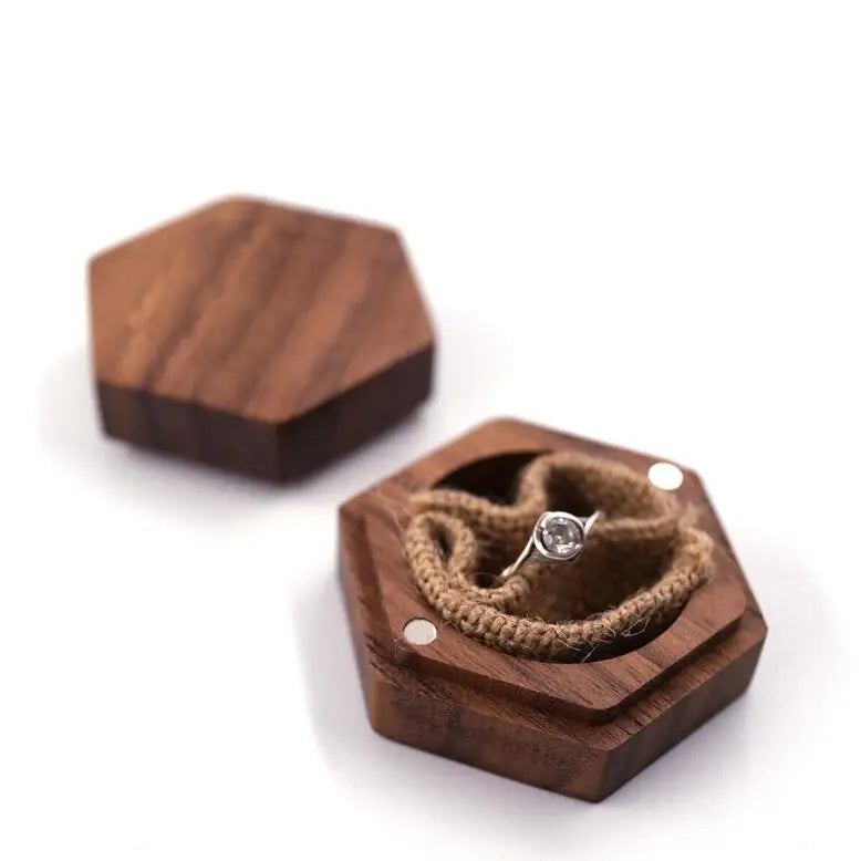 Walnut Wood Hexagon Custom Logo Creative Eco Friendly Jewelry Ring Box Wooden Wedding or Engagement Ring Box