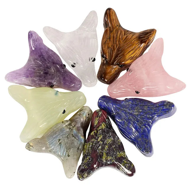 Wholesale Natural Stone Carving Animal Shape Crystal Wolf Head Pendant Quartz Skulls for Feng Shui Home Decoration