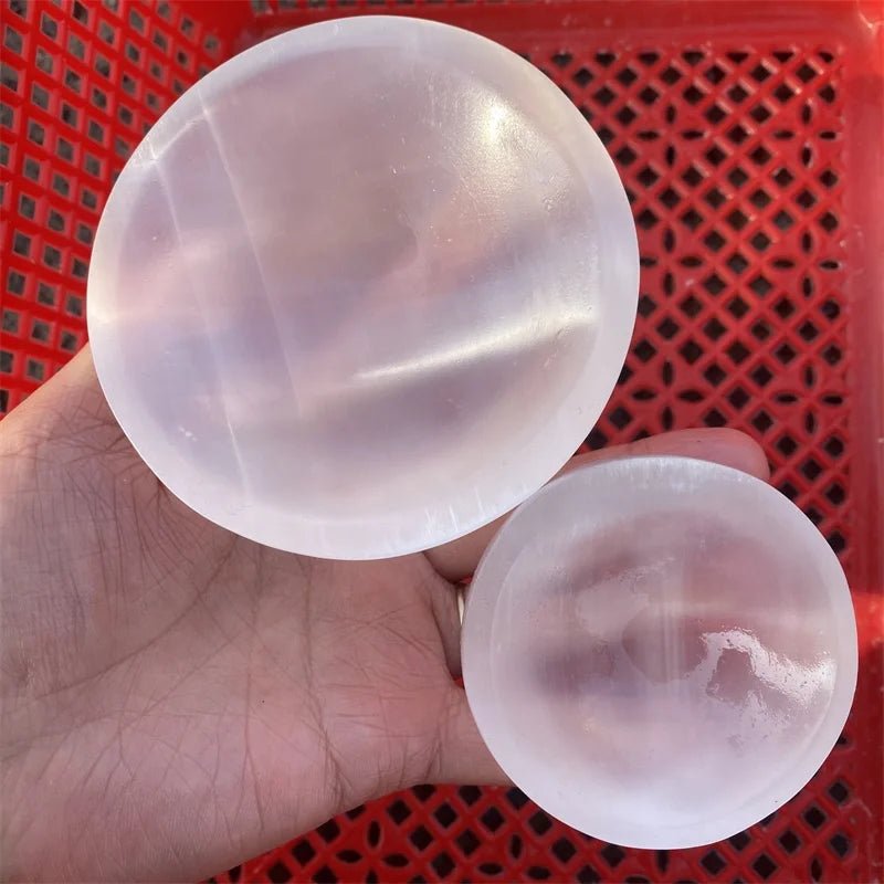Hot Sale Carving Healing Stone Different Size Bowls Round Crystal Selenite Bowl for Decor